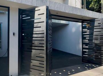 Casa de 4 habitaciones, Zapopan · Casa en Venta en La Estancia Cerca de Galerías