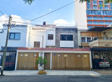 Casa de 8 habitaciones, Guadalajara · Oportunidad! Casa en Venta Col. Americana.