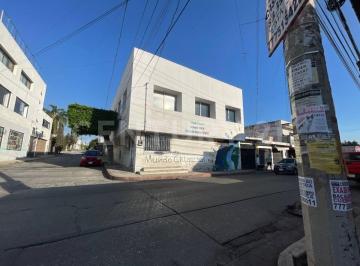 Local comercial · 190m² · 7 Recámaras · Venta de Casa Acondicionada Para Negocio Ideal Escuela, Laboratorio U Oficinas