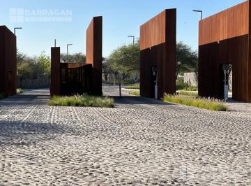 Terreno / Lote · 324m² · Terrenos en Venta en Exclusivo Condominio Lagos, Lomas del Campanario Norte