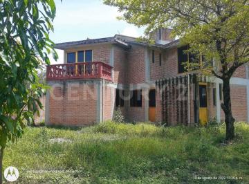 Casa · 383m² · 7 Recámaras · 6 Estacionamientos · Casa en Venta, Tequesquitengo