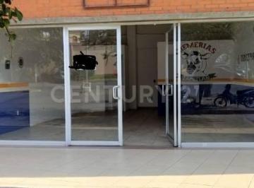 Local comercial · 50m² · Local en Plaza Santiago Urbiquinta, Tonalá