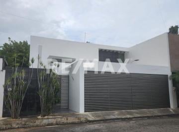 Casa · 325m² · 5 Recámaras · 3 Estacionamientos · Venta Casa en Sodzil Norte en Mérida, Yucatán - (4)