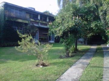 Casa · 1000m² · 4 Recámaras · 5 Estacionamientos · Casa Sola en Vista Hermosa Cuernavaca - Ari - 259 - Cs