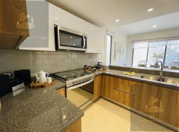 Casa · 187m² · 4 Recámaras · 2 Estacionamientos · Casa en Venta en Zibatá, con Sala de Tv/4ta Recámara en Pb