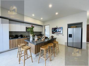 Casa · 181m² · 3 Recámaras · 2 Estacionamientos · Casa en Venta con Sala de Tv, en Zibatá Querétaro