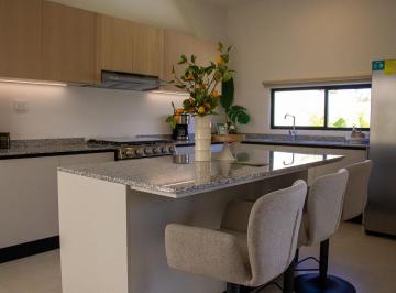 Casa · 114m² · 2 Recámaras · Venta Casas 3 Recamaras con Certificacion de Eficiencia en Privada Nativa, Conkal Yucatan