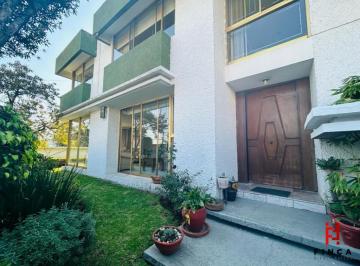 Casa de 3 habitaciones, Naucalpan de Juárez · Casa en Venta en Lomas de Tecamachalco