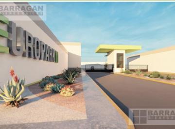 Bodega comercial · 1034m² · 4 Estacionamientos · Venta Bodega Europark III Libramiento Norponiente y Peña Flor