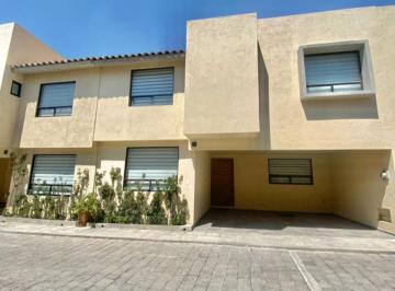 Casa · 153m² · 3 Recámaras · 2 Estacionamientos · Casa en Venta en Cuautlancingo