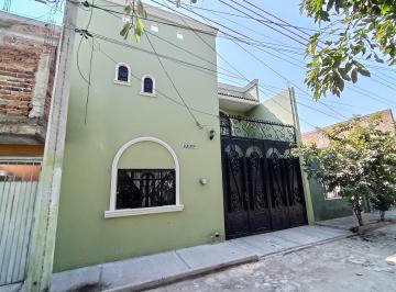 Casa , San Pedro Tlaquepaque · Oportunidad! Excelente Casa en Venta Col Fco Silva Romero, Diseño, Funcional