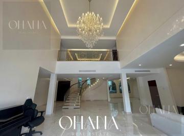 Casa · 785m² · 6 Recámaras · 4 Estacionamientos · Casa en Renta Amueblada Isla Dorada