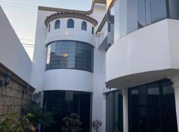 Casa de 3 habitaciones, Cuernavaca · Venta Casa Moderna Al Norte de Cuernavaca, Morelos
