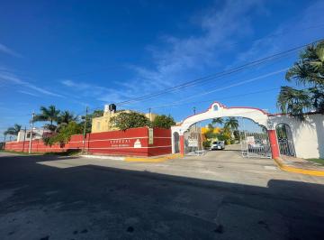 Casa de 2 habitaciones, Mérida · Se Vende Bonita Casa en Chuburnà Privada Corozal