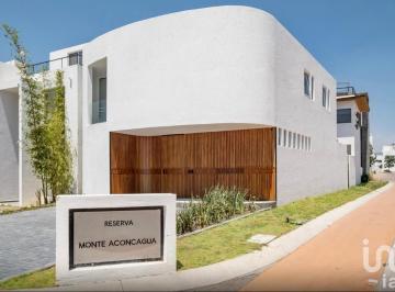 Casa · 165m² · 4 Recámaras · 2 Estacionamientos · Casa en Venta, Aconcagua, Bio Grand Juriquilla, Santiago de Querétaro, Querétaro.