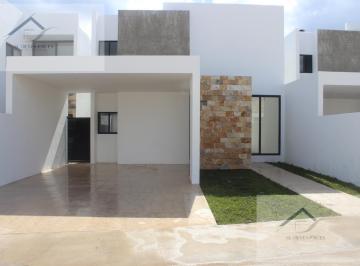 Casa · 213m² · 3 Recámaras · 4 Estacionamientos · Casa - Pueblo Cholul