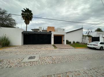 Casa de 5 habitaciones, Aguascalientes · Ram - Preciosa Casa en Venta, en Fracc. La Herradura