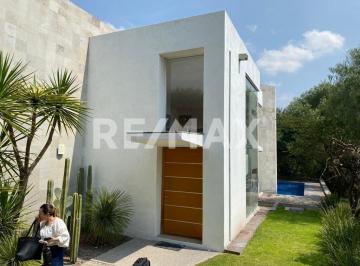 Casa · 400m² · 3 Recámaras · 3 Estacionamientos · Casa en Venta Amanali Club de Golf - (4)