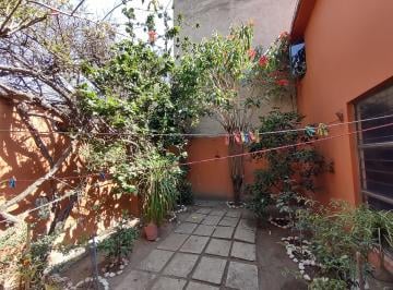 Casa de 4 habitaciones, Azcapotzalco · Casa Sola en Venta en Esquina, Londres, San Álvaro Azcapozalco