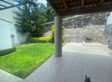 Casa de 4 habitaciones, Corregidora · Casa Colinas del Bosque III