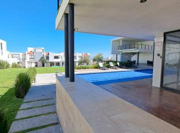 Casa de 4 habitaciones, El Marqués · Rento Casa Completa con Excelentes Acabados en Zibata