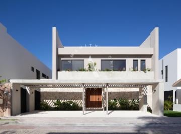 Casa de 4 habitaciones, Benito Juárez · Casa en Venta en Lagos del Sol Cancún