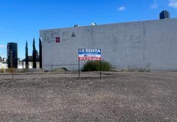 Terreno / Lote · Terreno en Esquina en Renta