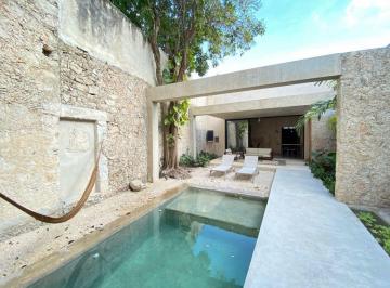 Casa de 2 habitaciones, Mérida · Casa en Santa Lucia Restaurada y Amueblada en Renta
