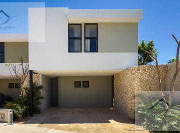 Casa · 206m² · 3 Recámaras · 2 Estacionamientos · Casa en Pueblo Conkal