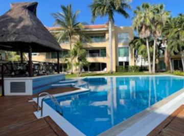 Casa · 235m² · 3 Recámaras · 1 Estacionamiento · Casa en Renta en Isla Dorada