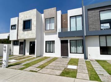 Casa · 107m² · 3 Recámaras · 2 Estacionamientos · Casa en Venta en San Juan del Rio Queretaro