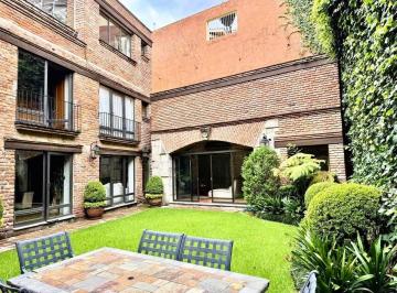 Casa 554m² Venta Bosque de las Lomas · Elegancia y Calidez en Bosques de Las Lomas: Casa Colonial con Jardín Espectacular
