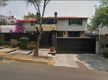 Casa de 4 habitaciones, Tlalpan · Preciosa Casa en Circuito del Pedregal!