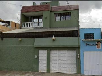 Casa de 4 habitaciones, Nezahualcóyotl · Bonita Casa en Av Dos Arbolitos!