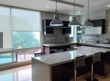 Casa · 432m² · 4 Recámaras · 3 Estacionamientos · Casa en Venta Cima del Bosque