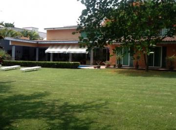 Casa · 600m² · 5 Recámaras · 8 Estacionamientos · Casa en Venta en Fraccionamiento Real de Tezoyuca, Emiliano Zapata, Morelos