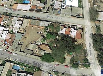 Terreno / Lote , Guadalajara · Precioso Terreno a Unos m de Parque y Muy Cerca del Zoológico Guadalajara