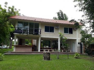 Casa · 150m² · 3 Recámaras · 6 Estacionamientos · Dos Bocas, Playa de Vacas El Tejar, Casa en Venta en Conjunto con Alberca