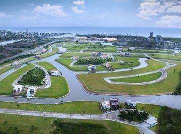 Terreno / Lote · 919m² · Dorado Residencial Terreno en Venta Acceso a Canal o Manglar