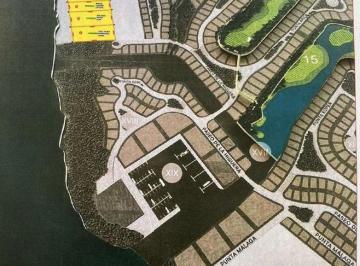 Terreno / Lote · 10000m² · Terreno en Venta de Una Hectarera, Colindante a Rio, Junto a Punta Tiburon