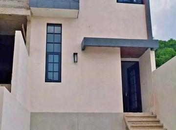 Casa de 2 habitaciones, Xalapa · Casa en Santa Rosa 2 Recamaras Cochera Jardin