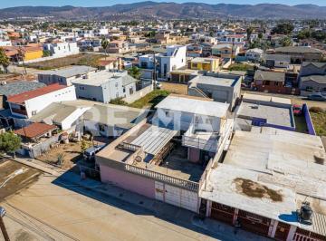 Casa · 120m² · 4 Recámaras · 3 Estacionamientos · Casa en Venta Cerca de La Playa Enensenada Baja California - (4)