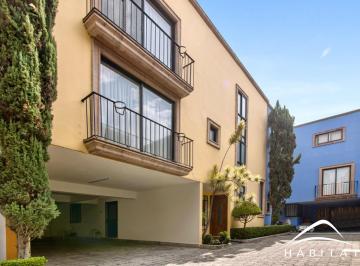 Casa en condominio de 2 habitaciones, Tlalpan · Residencia con Elevador en Calle Arbolada de Tlalpan Centro
