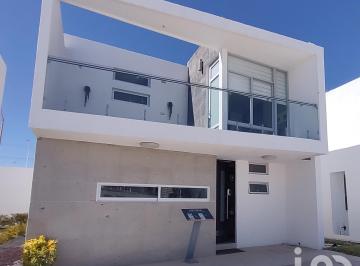Casa · 174m² · 3 Recámaras · 2 Estacionamientos · Casa en Venta en Aguascalientes en Rancho Santa Monica