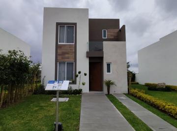 Casa · 113m² · 4 Recámaras · 2 Estacionamientos · La Firma Real State Vende Casas Nuevas Modelo Bonanza en Vilanova Residencial Al Sur en Rancho Sta.