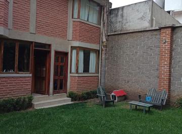 Casa de 3 habitaciones, Huixquilucan · Casa con Jardín