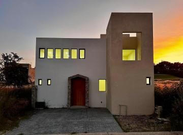 Casa en condominio de 1 habitación, Tlajomulco de Zúñiga · Casa Nueva Tipo Loft, en Venta en Bosque Real de Santa Anita, Tlajomulco