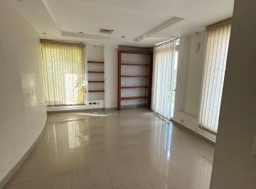 Oficina de 4 habitaciones, Cancún · Renta Oficina, con Privados y Sala de Juntas, Seguridad, 120 Mt, $30,000 Pesos