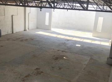 Bodega comercial , Mérida · Bodega, Oficinas y Amplio Estacionamiento en Renta en La Calle 64