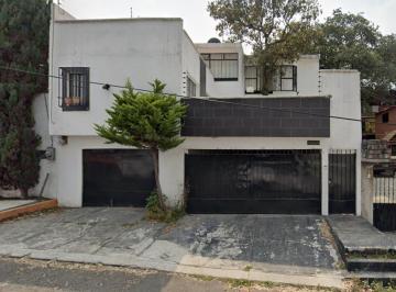Casa de 4 habitaciones, Tlalpan · Casa en Venta en Tlalpan
